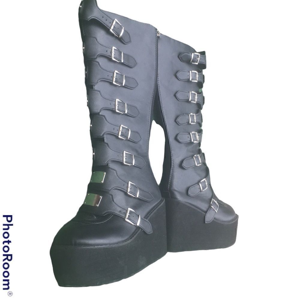 Buckle Boots  